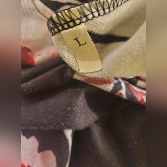 Floral top - Picture 3 of 4